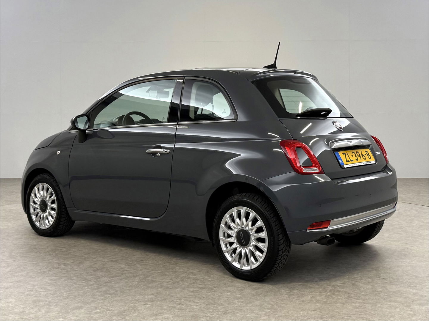 Fiat 500 0.9 TwinAir Turbo Lounge | Pano | Airco | Cruise | Navi | Carplay | Parkeersens. | NAP