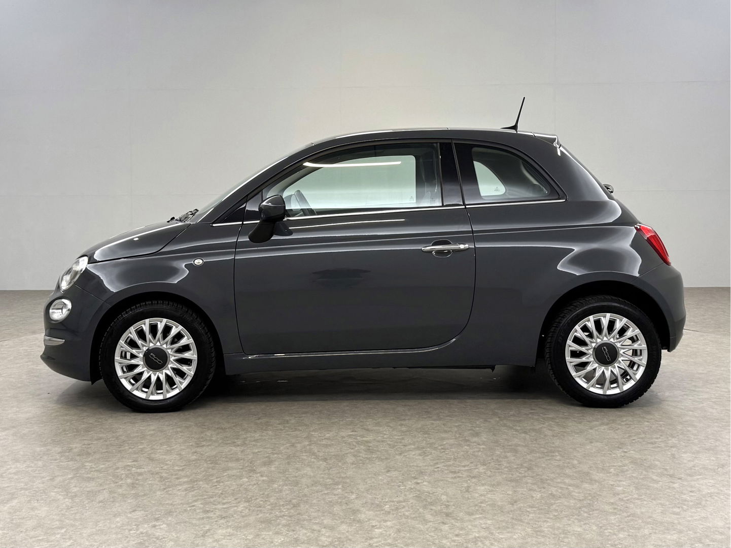 Fiat 500 0.9 TwinAir Turbo Lounge | Pano | Airco | Cruise | Navi | Carplay | Parkeersens. | NAP