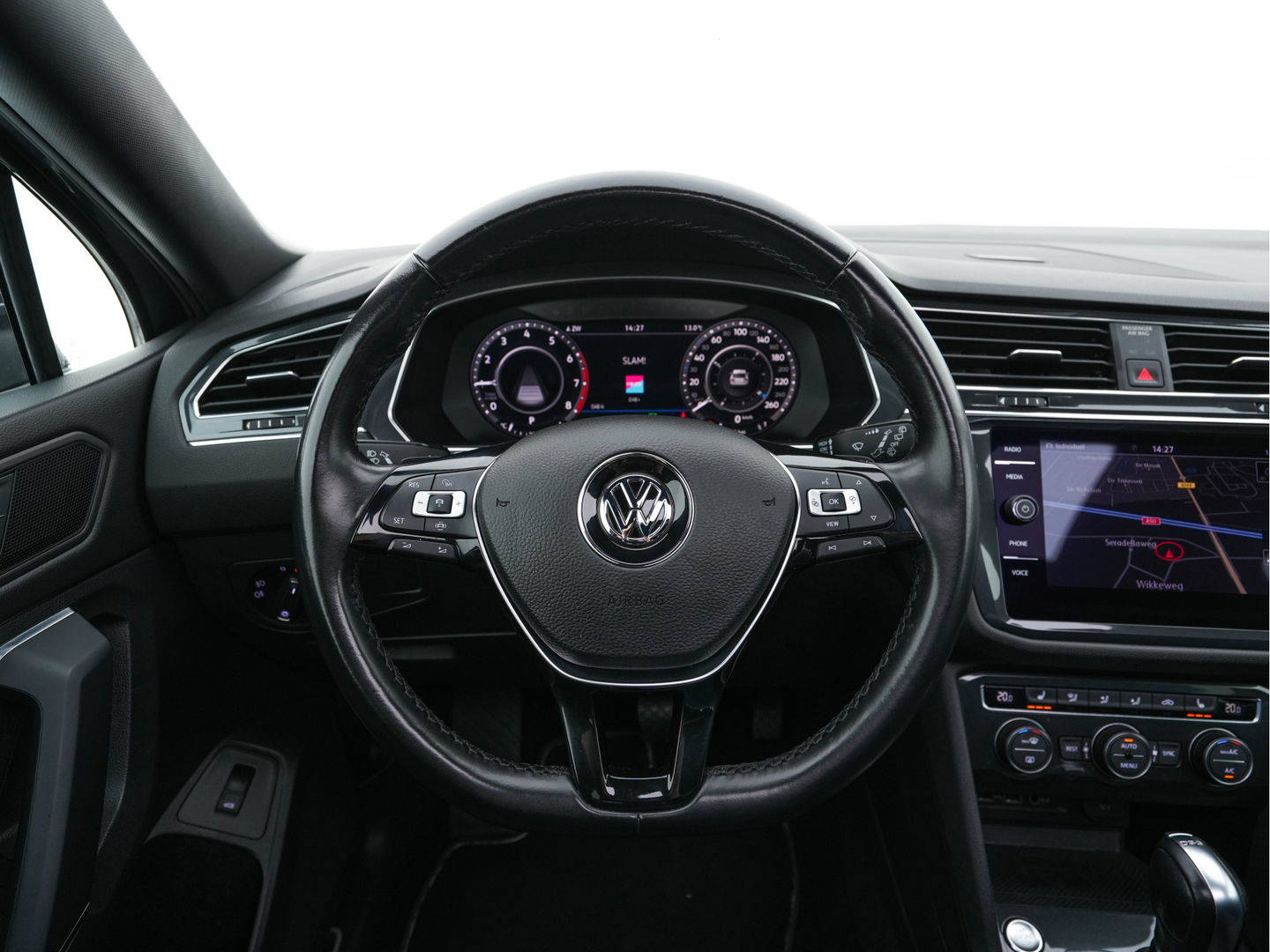 Volkswagen Tiguan Allspace 1.5 TSI R-line Highline Business (7-Pers.) (INCL-BTW) Aut * PANO | NAVI-FULLMAP | XENON | ALCANTARA | HEATED-ERGONOMIC-SPORTSEATS | KEYLESS | PRIVACY-GLASS | CAMERA | DAB | DIGI-COCKPIT | PDC | TOWBAR | ECC | 19"ALU*