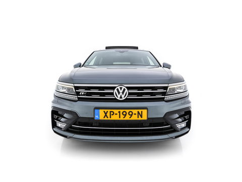 Volkswagen Tiguan Allspace 1.5 TSI R-line Highline Business (7-Pers.) (INCL-BTW) Aut * PANO | NAVI-FULLMAP | XENON | ALCANTARA | HEATED-ERGONOMIC-SPORTSEATS | KEYLESS | PRIVACY-GLASS | CAMERA | DAB | DIGI-COCKPIT | PDC | TOWBAR | ECC | 19"ALU*