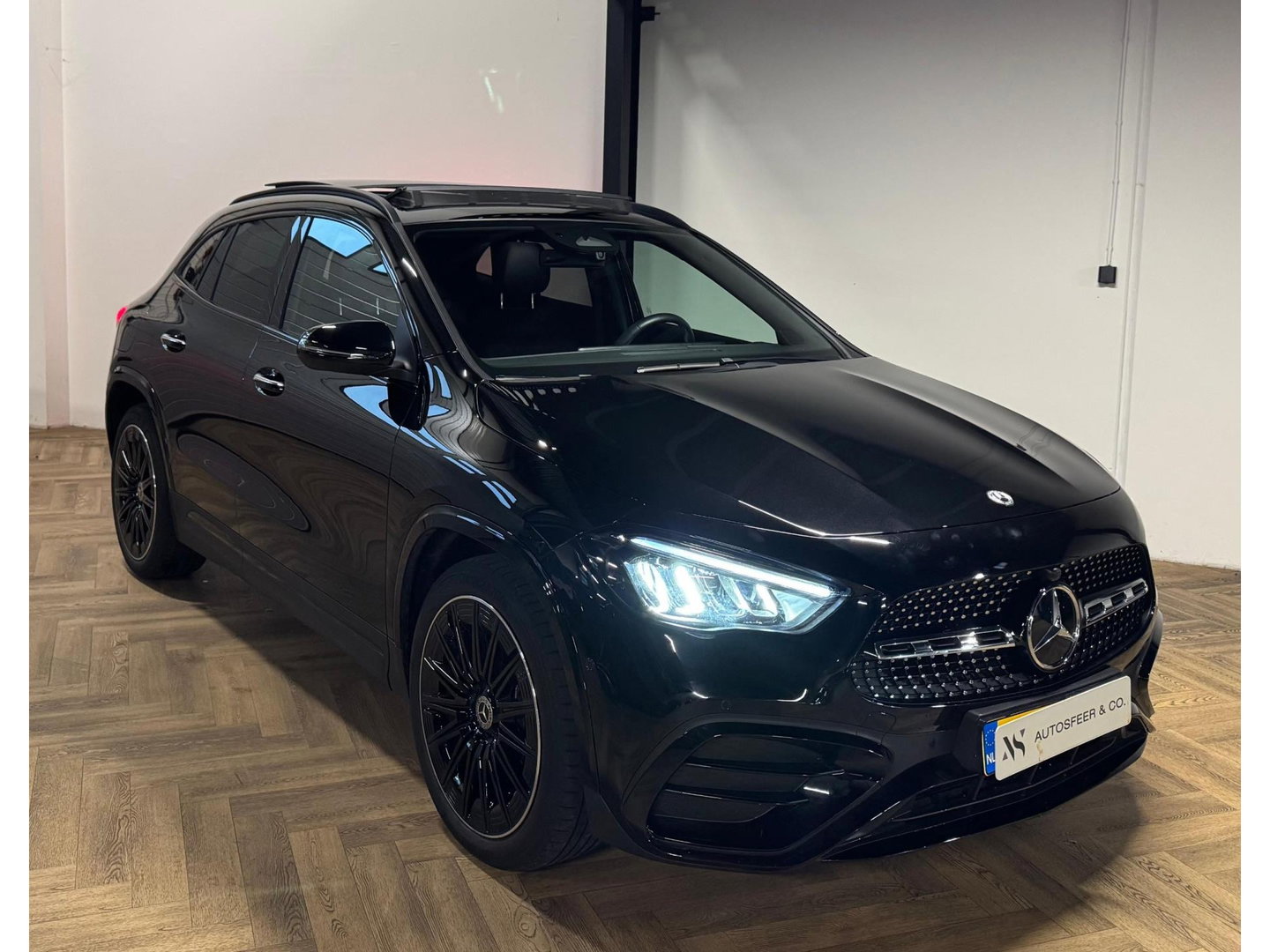 Mercedes-Benz GLA 250 e AMG PANO KEYLESS VOL'