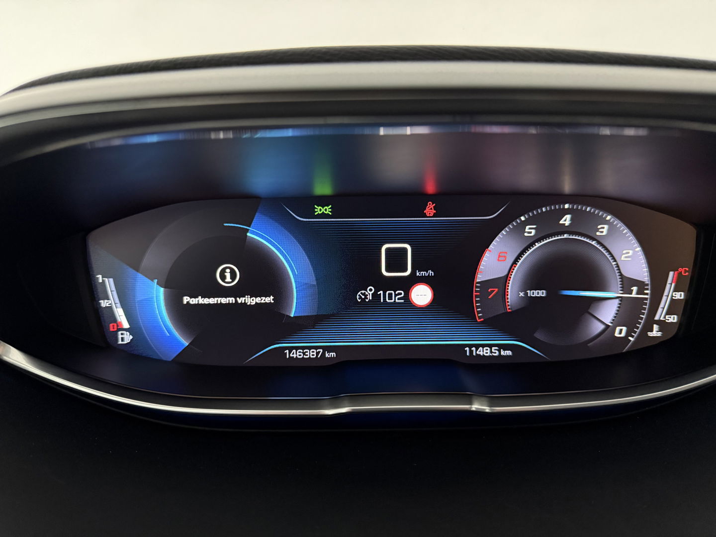 Peugeot 3008 1.2 PureTech | Virtual | Carplay | Trekh. | Cruise | Navi | LED | Parkeersens. | NAP