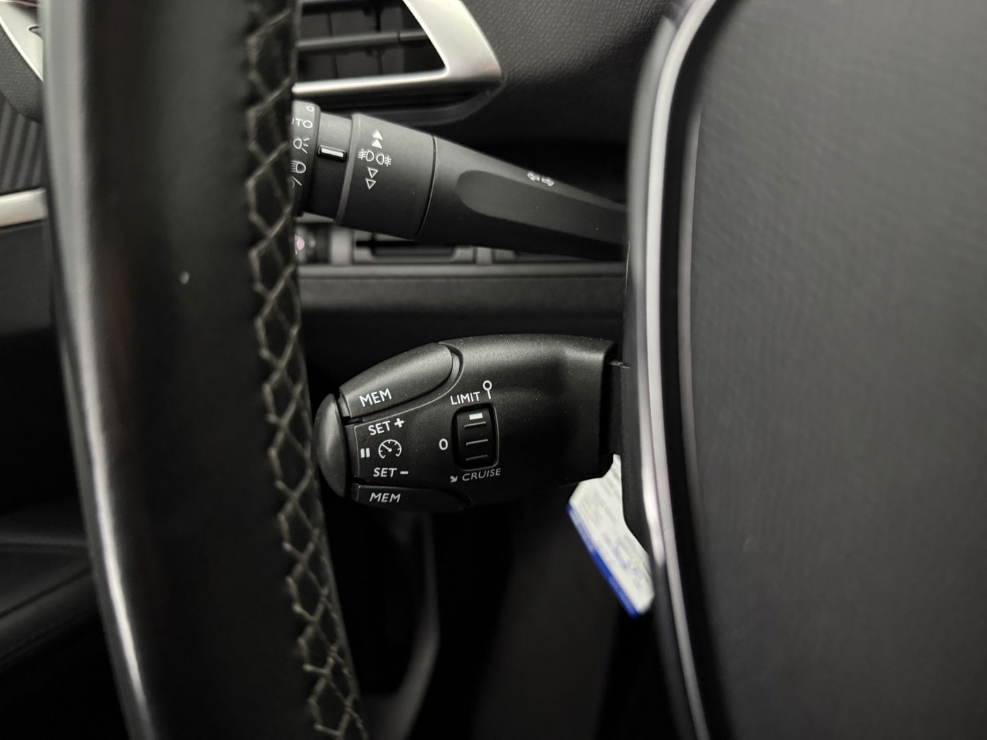 Peugeot 3008 1.2 PureTech | Virtual | Carplay | Trekh. | Cruise | Navi | LED | Parkeersens. | NAP