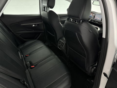 Peugeot 3008 1.2 PureTech | Virtual | Carplay | Trekh. | Cruise | Navi | LED | Parkeersens. | NAP