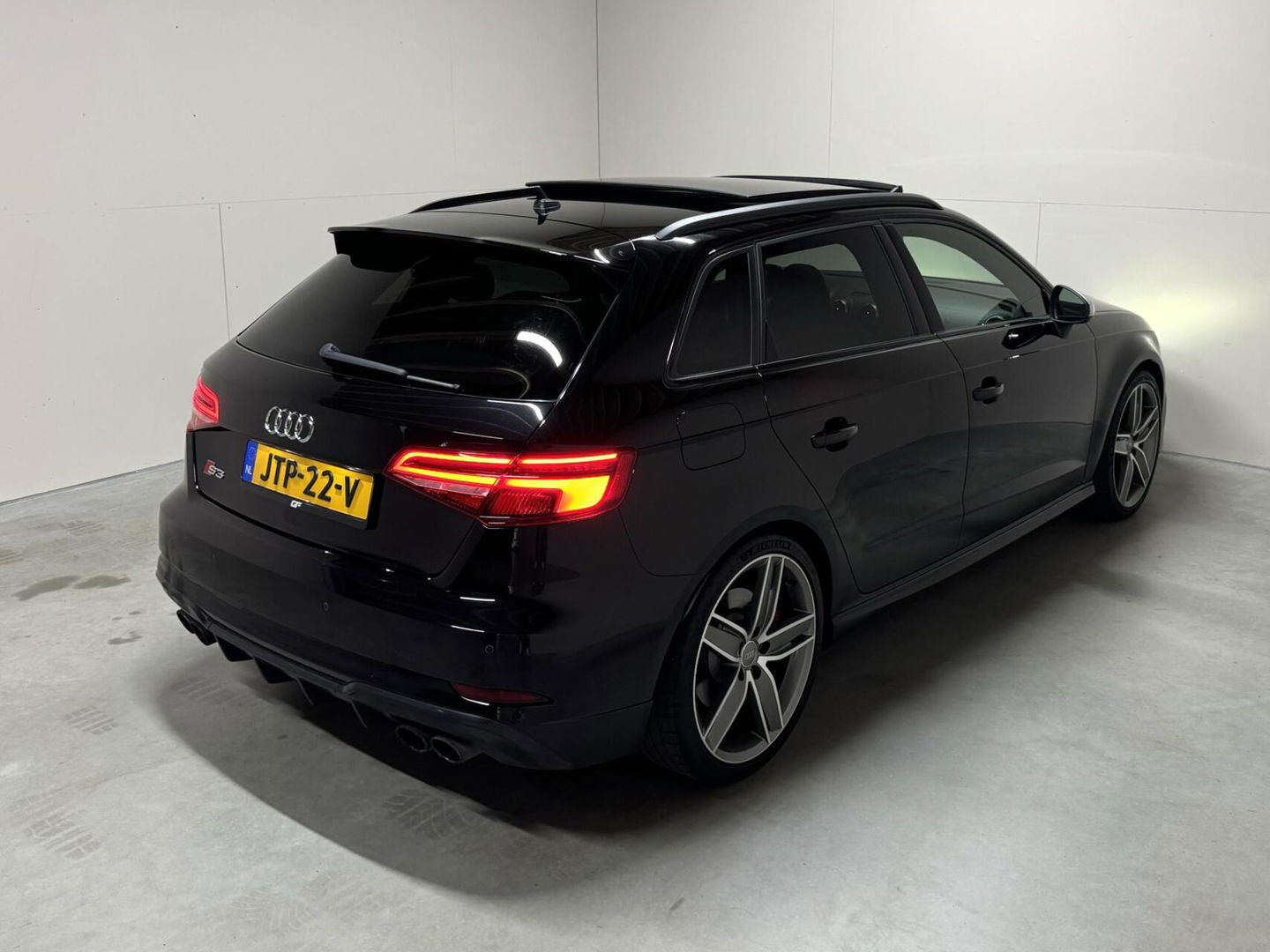 Audi S3 2.0 TFSI S3 Quattro Pano RS Seats B&O Virtual ACC Sfeerv.