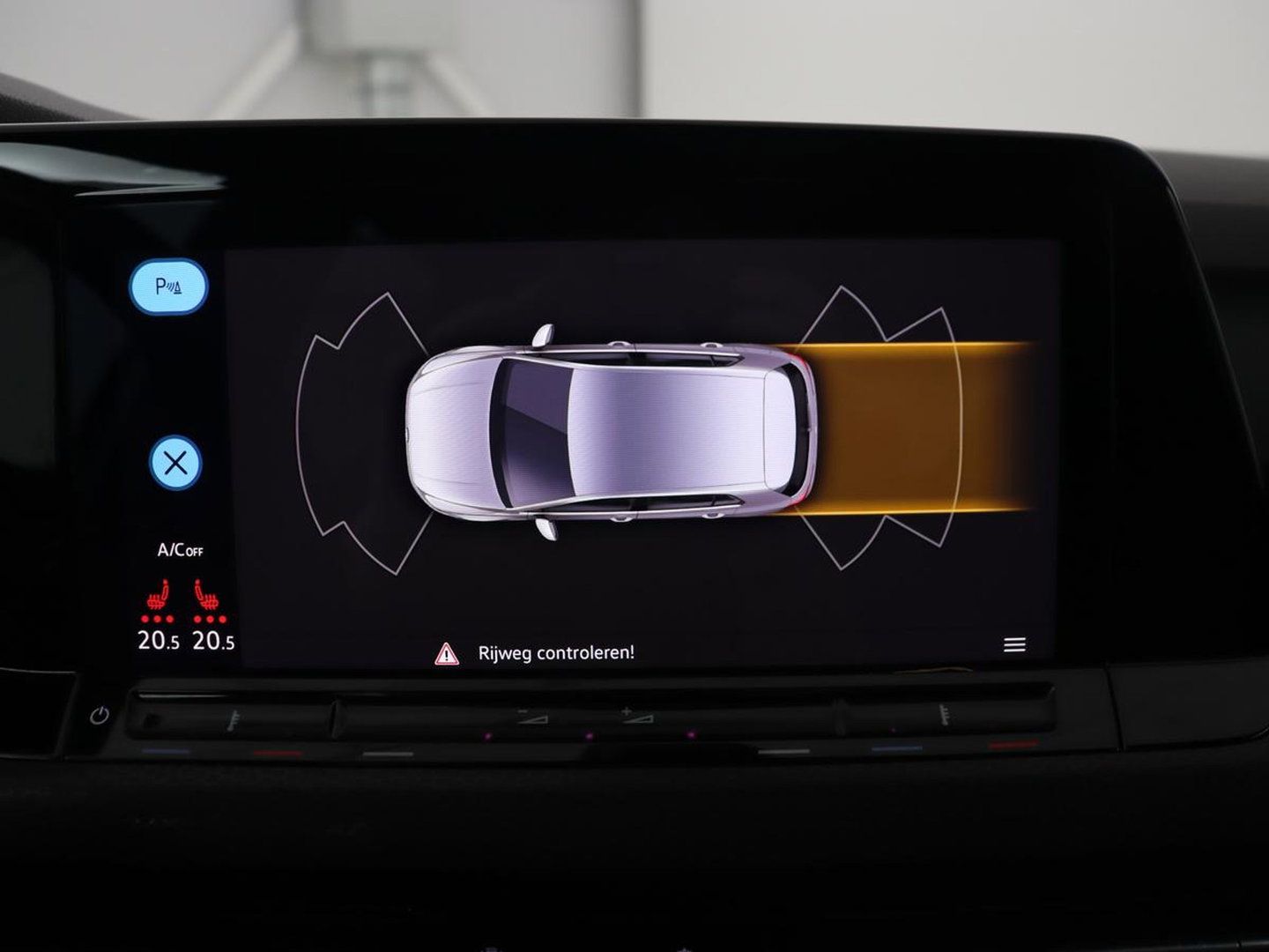 Volkswagen Golf 1.4 eHybrid GTE | Stoelverwarming | Adaptive cruise | Carplay | Navigatie | Parkeerhulp | Full LED | Sfeerverlichting | Climate control | PHEV | Plug In