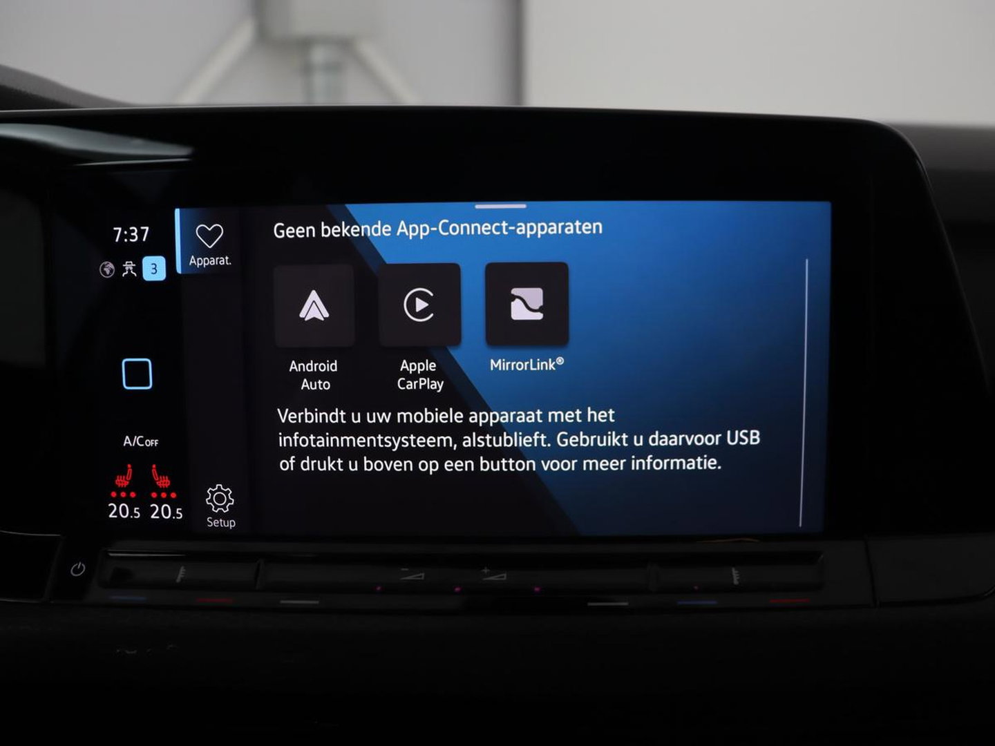 Volkswagen Golf 1.4 eHybrid GTE | Stoelverwarming | Adaptive cruise | Carplay | Navigatie | Parkeerhulp | Full LED | Sfeerverlichting | Climate control | PHEV | Plug In