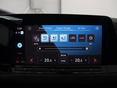 Volkswagen Golf 1.4 eHybrid GTE | Stoelverwarming | Adaptive cruise | Carplay | Navigatie | Parkeerhulp | Full LED | Sfeerverlichting | Climate control | PHEV | Plug In