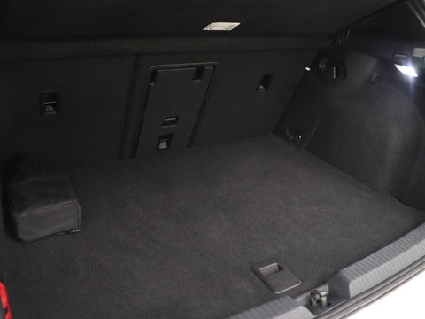 Volkswagen Golf 1.4 eHybrid GTE | Stoelverwarming | Adaptive cruise | Carplay | Navigatie | Parkeerhulp | Full LED | Sfeerverlichting | Climate control | PHEV | Plug In