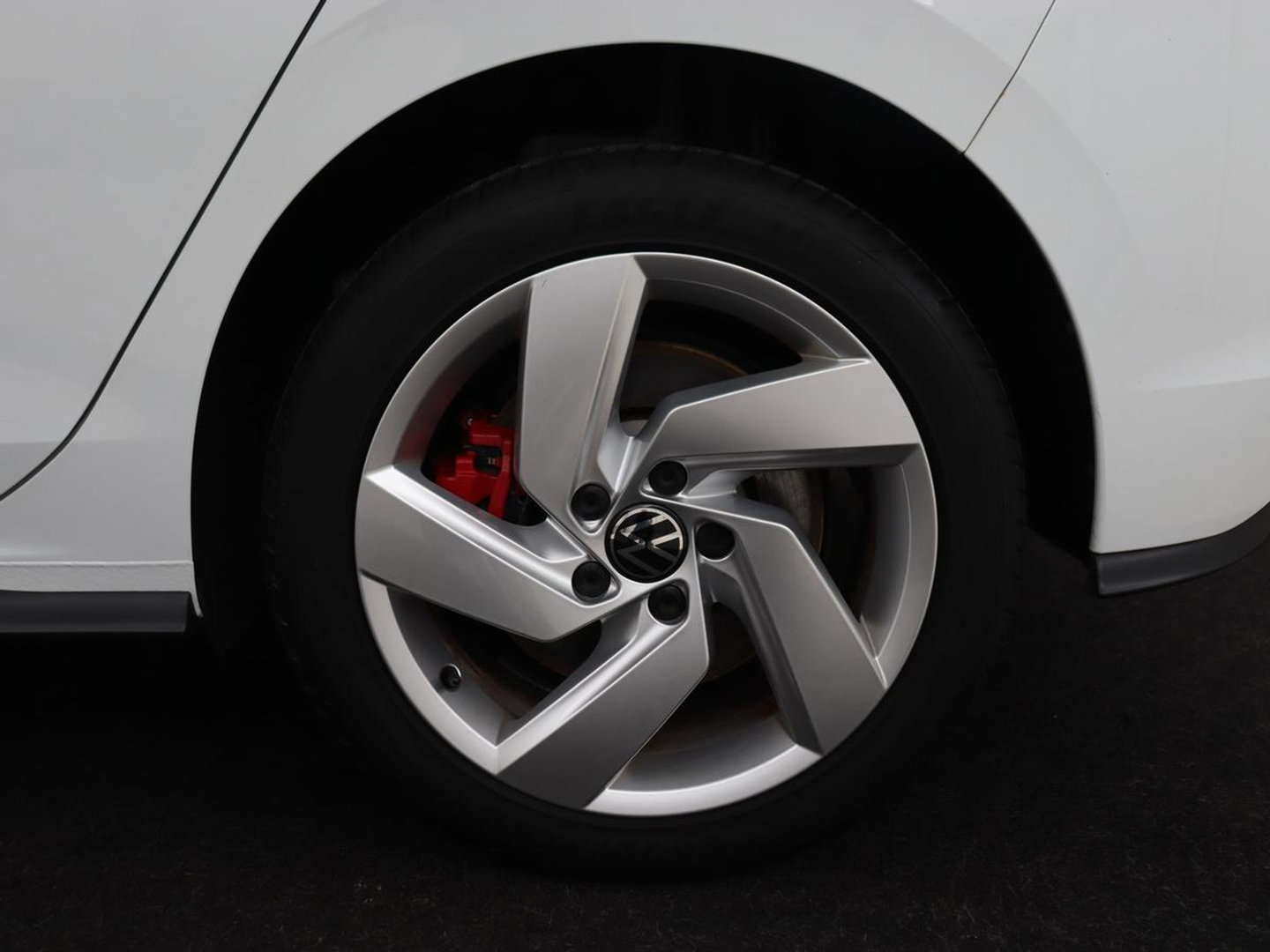 Volkswagen Golf 1.4 eHybrid GTE | Stoelverwarming | Adaptive cruise | Carplay | Navigatie | Parkeerhulp | Full LED | Sfeerverlichting | Climate control | PHEV | Plug In