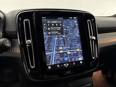 Volvo XC40 Recharge P8 AWD R-Design | 408PK | SOH 93% | Snelladen | H/K | Stoel/Stuurverw. | Camera | Virtual | Carplay | Trekh. | Adap. Cruise | Keyless | NAP