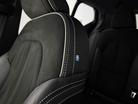 Volvo XC40 Recharge P8 AWD R-Design | 408PK | SOH 93% | Snelladen | H/K | Stoel/Stuurverw. | Camera | Virtual | Carplay | Trekh. | Adap. Cruise | Keyless | NAP