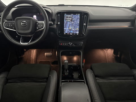 Volvo XC40 Recharge P8 AWD R-Design | 408PK | SOH 93% | Snelladen | H/K | Stoel/Stuurverw. | Camera | Virtual | Carplay | Trekh. | Adap. Cruise | Keyless | NAP