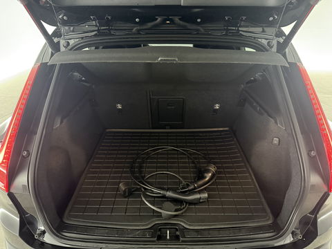 Volvo XC40 Recharge P8 AWD R-Design | 408PK | SOH 93% | Snelladen | H/K | Stoel/Stuurverw. | Camera | Virtual | Carplay | Trekh. | Adap. Cruise | Keyless | NAP