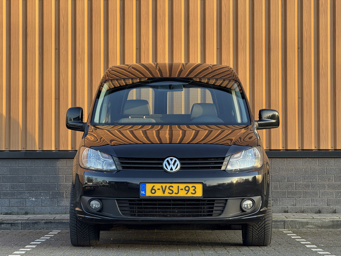Volkswagen Caddy 1.6 TDI | Trekhaak | Parkeersensoren | Airconditioning | Cruise Control | 15" Lichtmetaal | Elektrische Spiegels | Radio/cd | Elektrische Ramen |