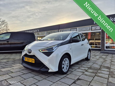 Toyota Aygo 1.0 VVT-i x-fun, 5-Drs, Carplay, Navi, LED, NAP!