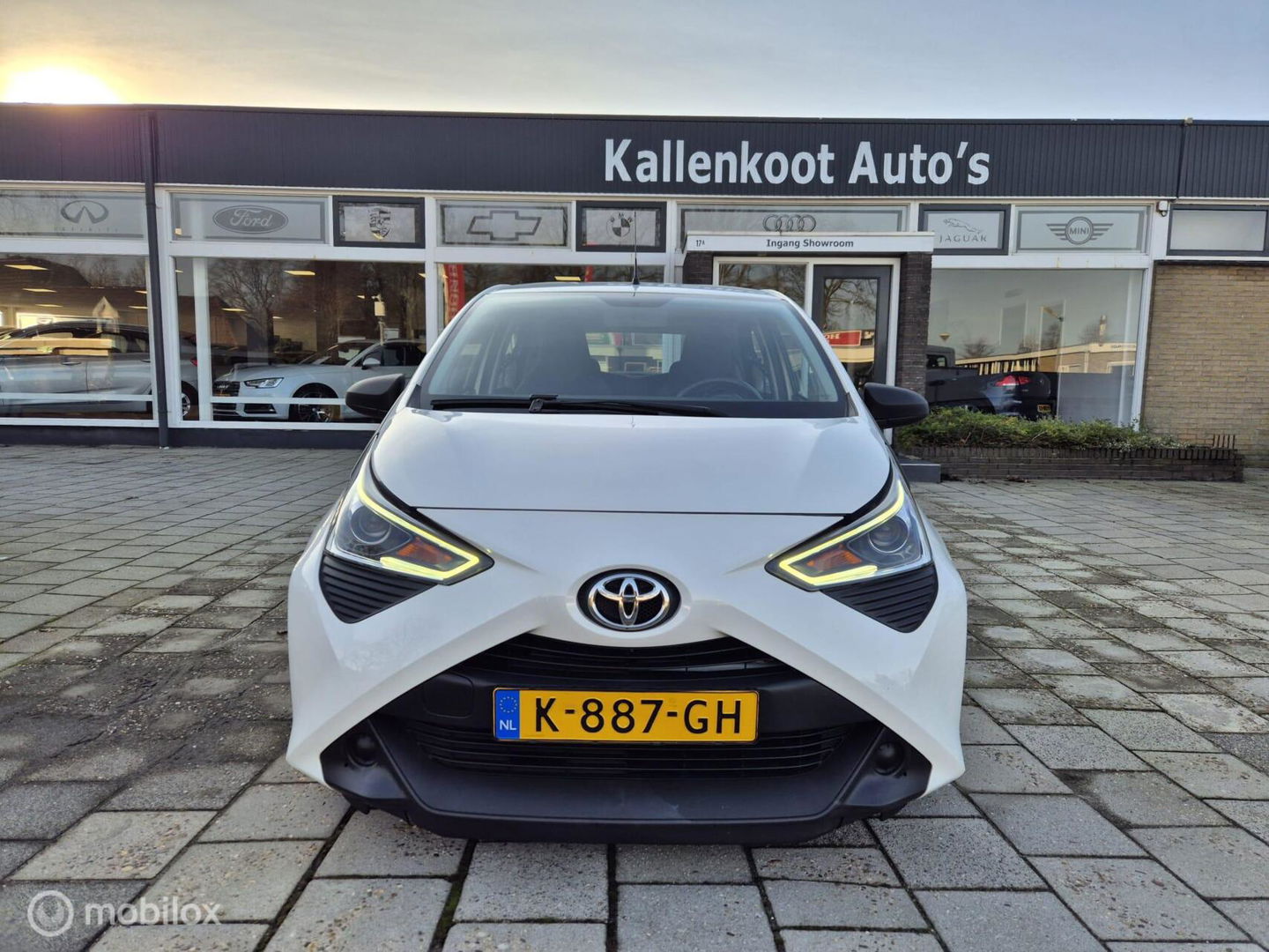 Toyota Aygo 1.0 VVT-i x-fun, 5-Drs, Carplay, Navi, LED, NAP!