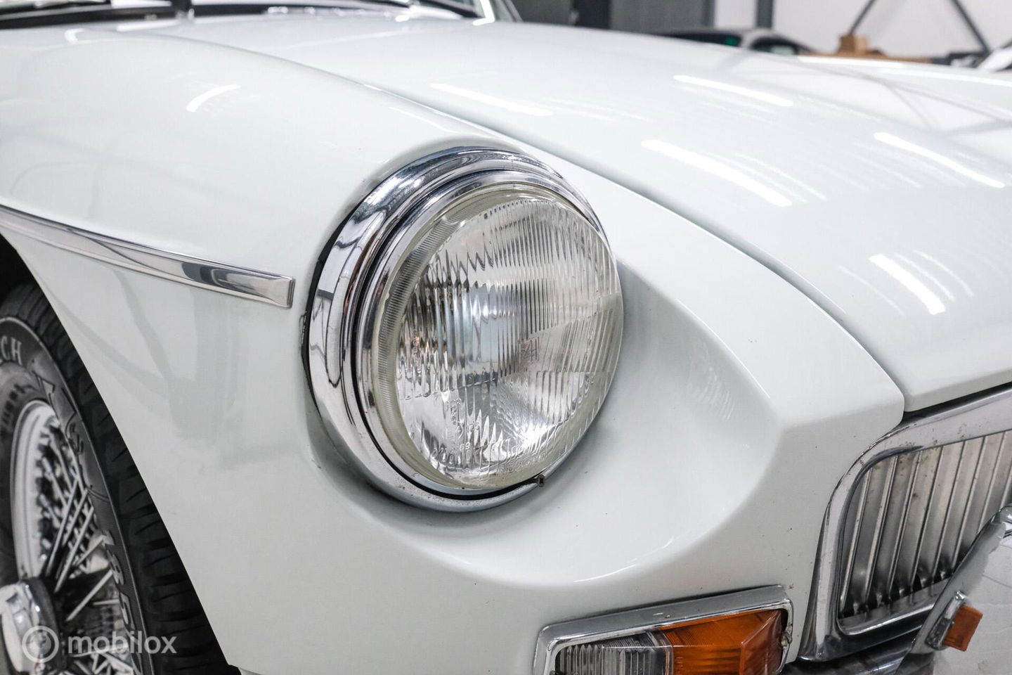 MG B 1.8 Roadster Overdrive 1973 | spaakwielen | stalen bumpers | rijdersauto |