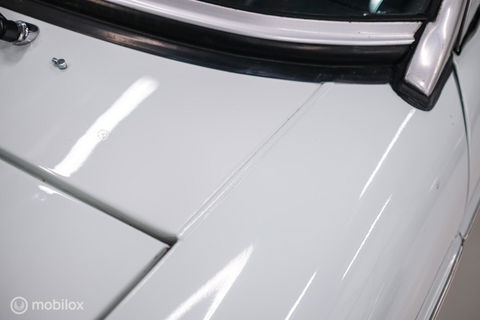 MG B 1.8 Roadster Overdrive 1973 | spaakwielen | stalen bumpers | rijdersauto |