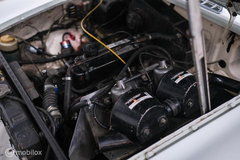 MG B 1.8 Roadster Overdrive 1973 | spaakwielen | stalen bumpers | rijdersauto |