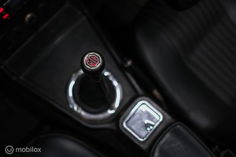 MG B 1.8 Roadster Overdrive 1973 | spaakwielen | stalen bumpers | rijdersauto |