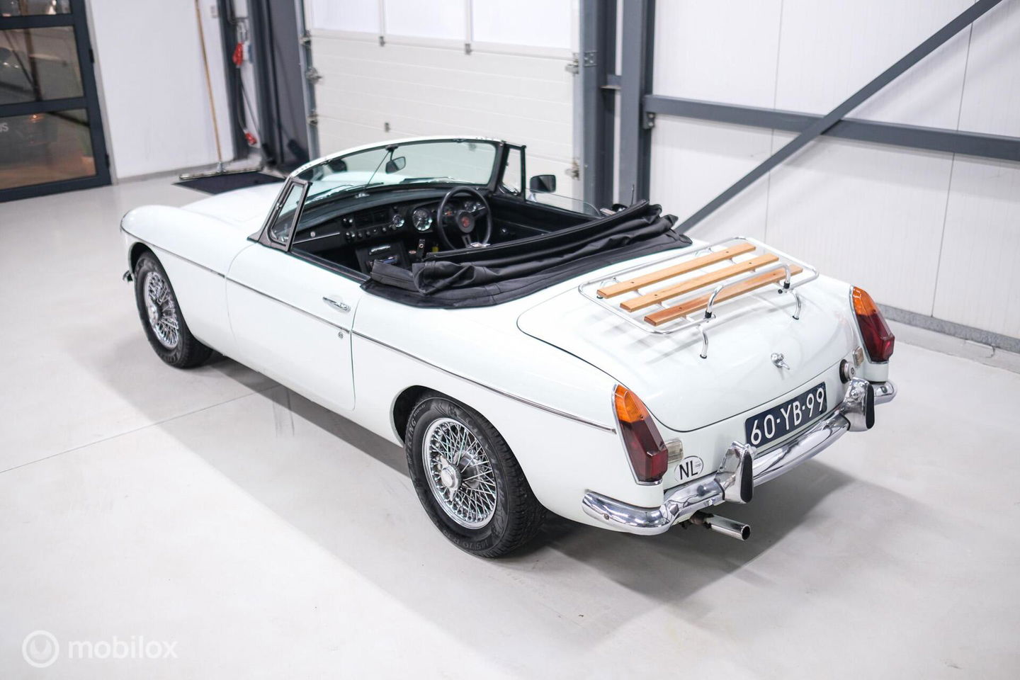 MG B 1.8 Roadster Overdrive 1973 | spaakwielen | stalen bumpers | rijdersauto |
