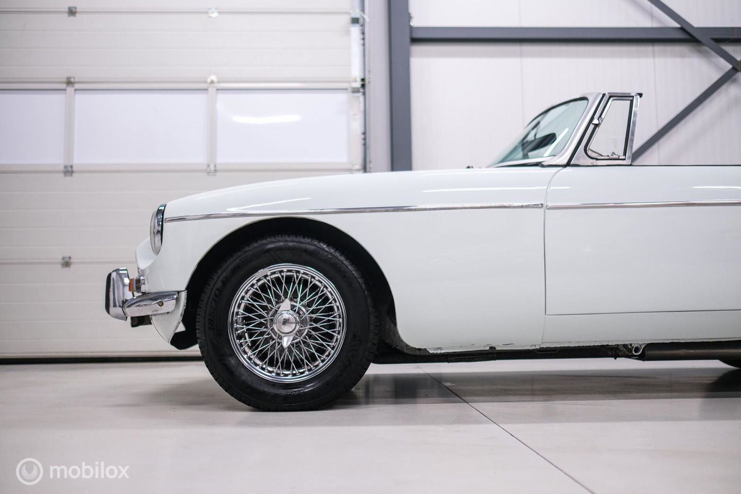 MG B 1.8 Roadster Overdrive 1973 | spaakwielen | stalen bumpers | rijdersauto |