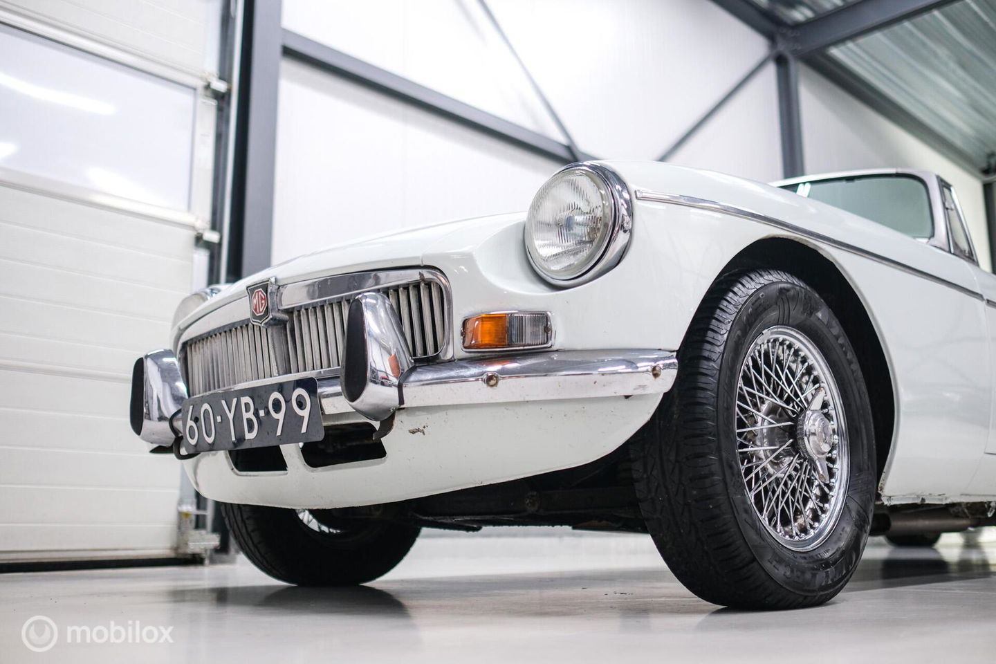 MG B 1.8 Roadster Overdrive 1973 | spaakwielen | stalen bumpers | rijdersauto |