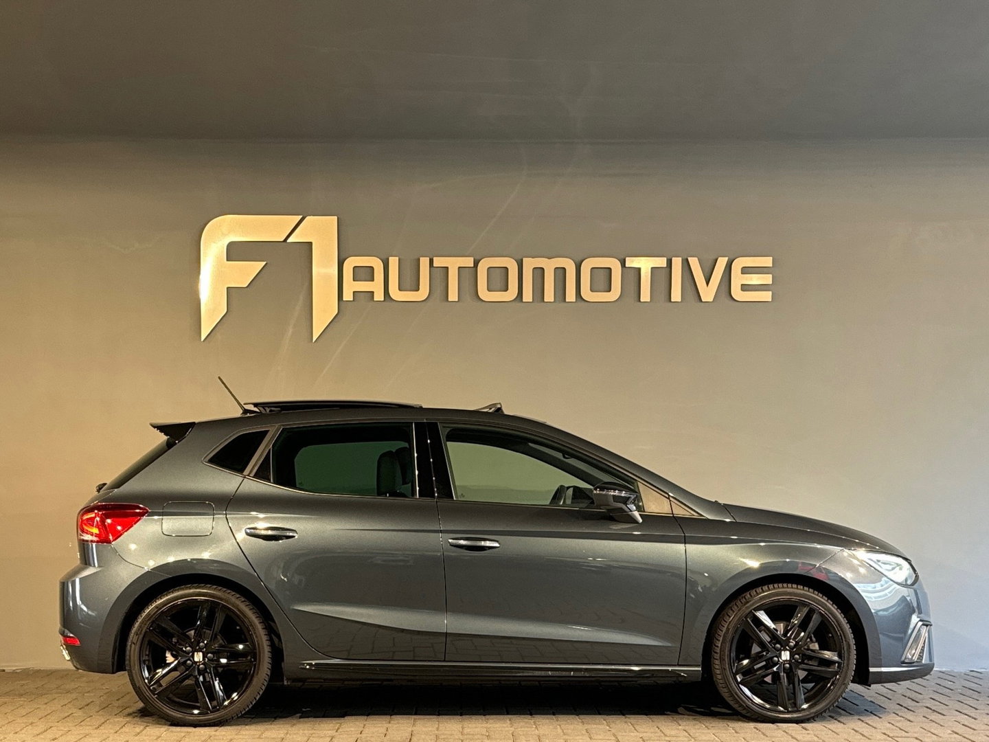 SEAT Ibiza 1.0 EcoTSI FR Pano|Keyless|Camera|ACC|Lane Assist