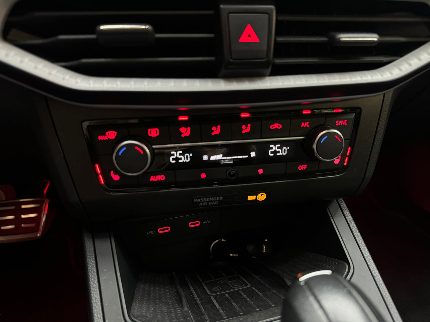 SEAT Ibiza 1.0 EcoTSI FR Pano|Keyless|Camera|ACC|Lane Assist