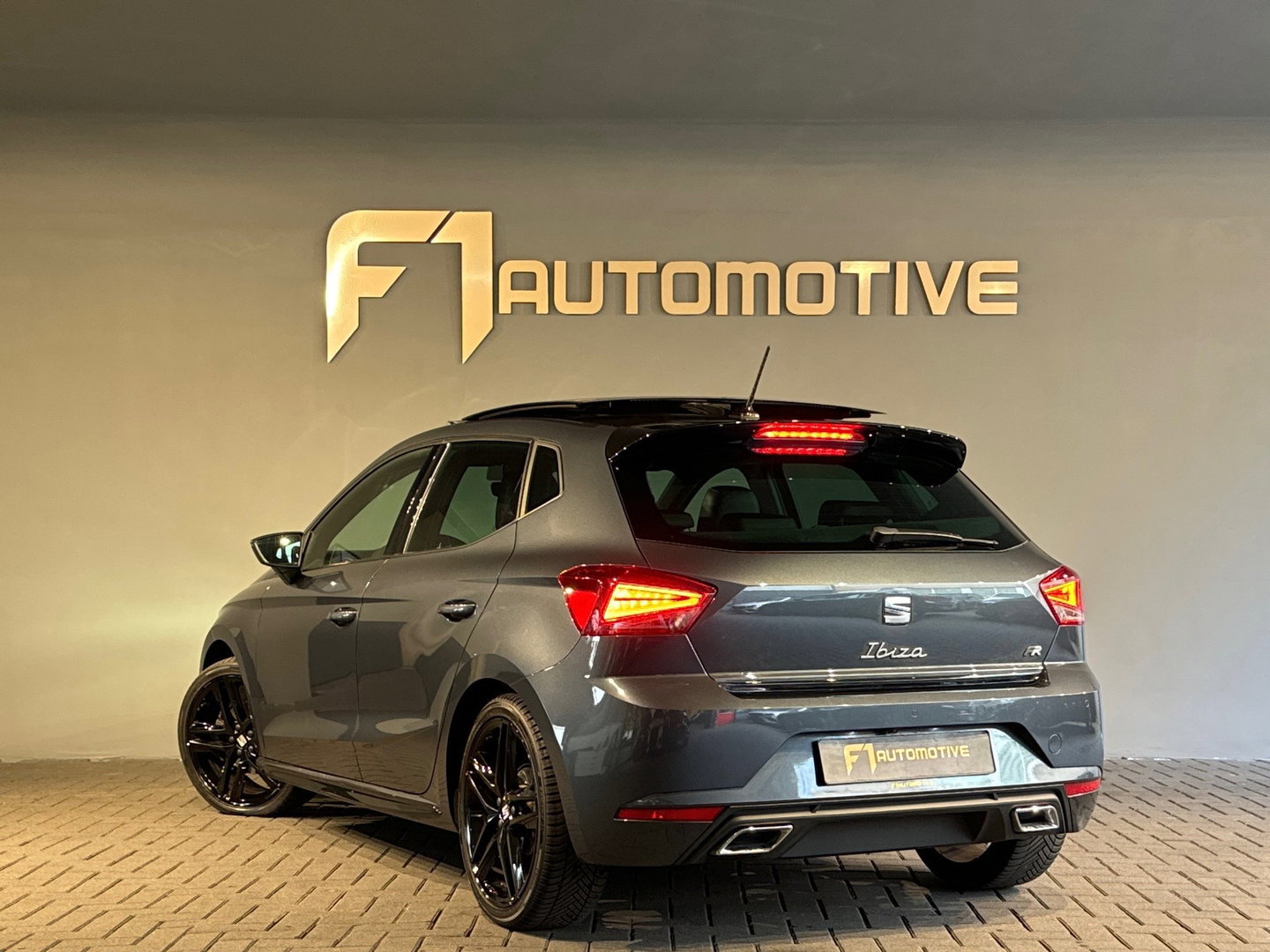 SEAT Ibiza 1.0 EcoTSI FR Pano|Keyless|Camera|ACC|Lane Assist