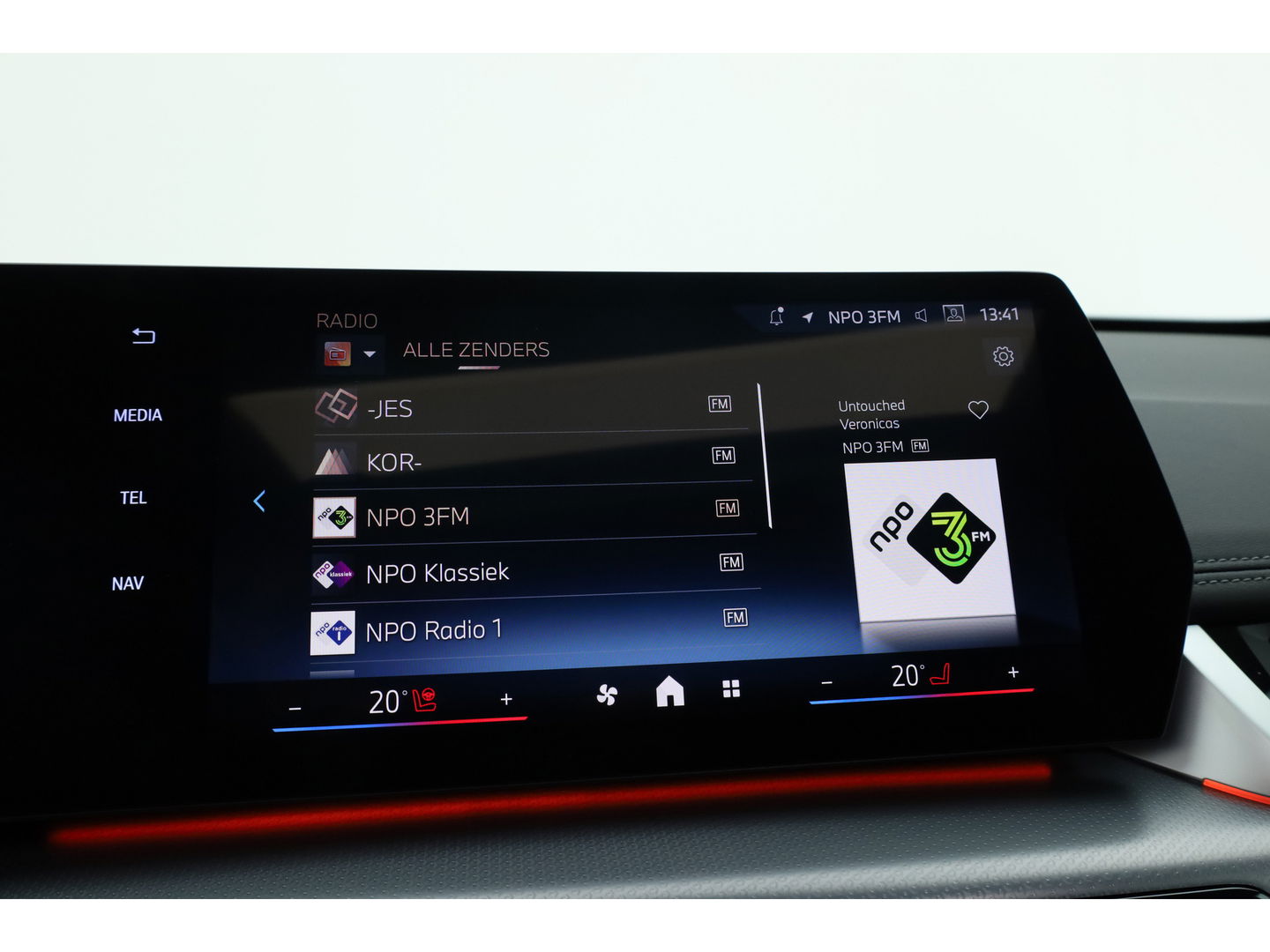 BMW X1 xDrive30e M Sport | Pano | Elek. trekhaak | HUD | Keyless | 360cam | Stoel- Stuurverw. | H&K