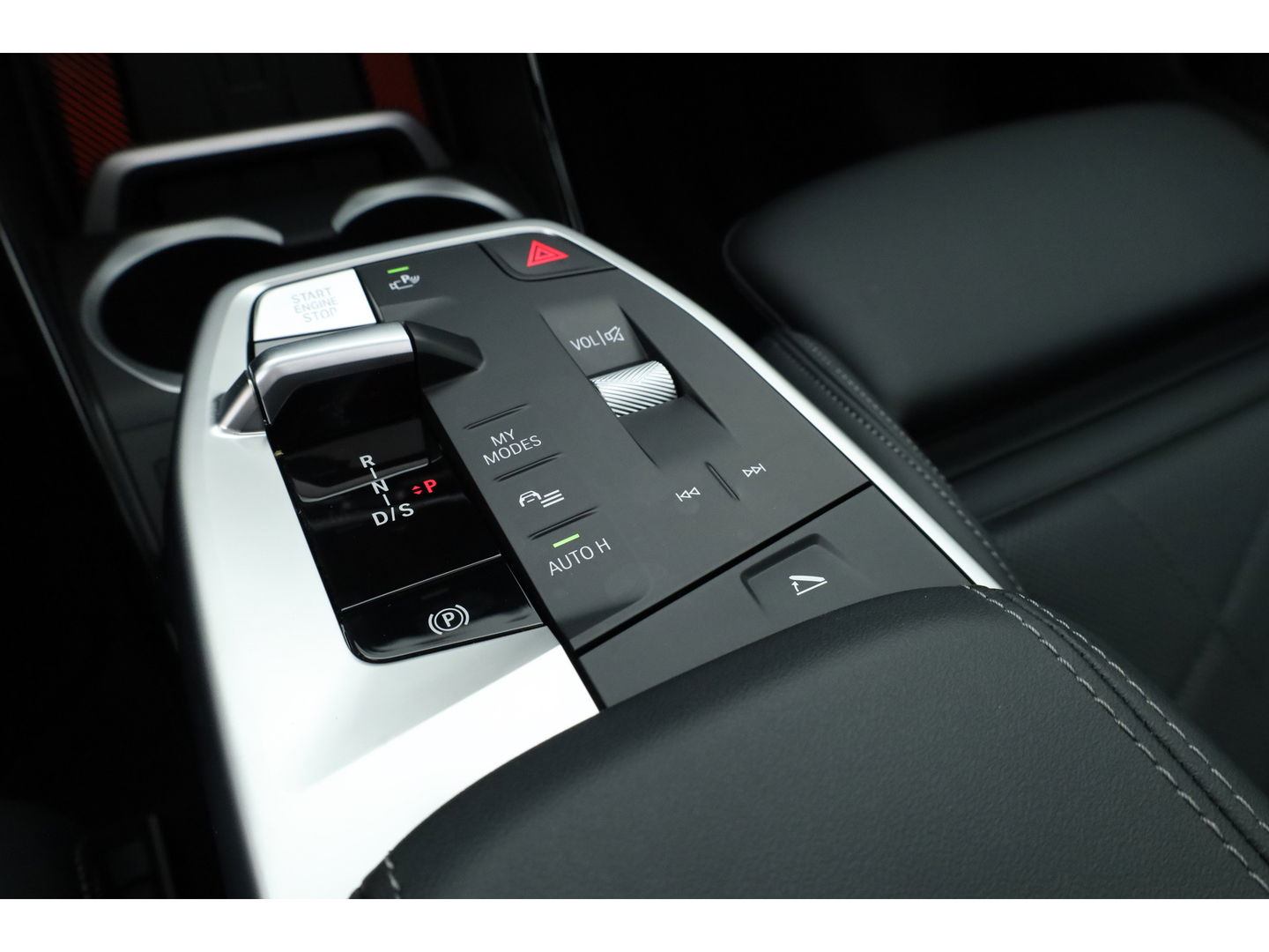 BMW X1 xDrive30e M Sport | Pano | Elek. trekhaak | HUD | Keyless | 360cam | Stoel- Stuurverw. | H&K