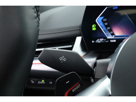 BMW X1 xDrive30e M Sport | Pano | Elek. trekhaak | HUD | Keyless | 360cam | Stoel- Stuurverw. | H&K