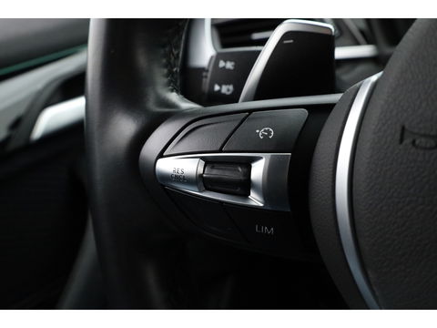 BMW X2 xDrive20i M Sport | HUD | Navi + Apple CarPlay | Camera | Stoelverw. | 19'' | Park Assist | Elek. Achterklep