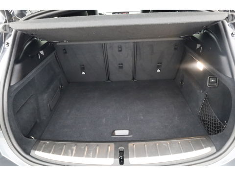 BMW X2 xDrive20i M Sport | HUD | Navi + Apple CarPlay | Camera | Stoelverw. | 19'' | Park Assist | Elek. Achterklep