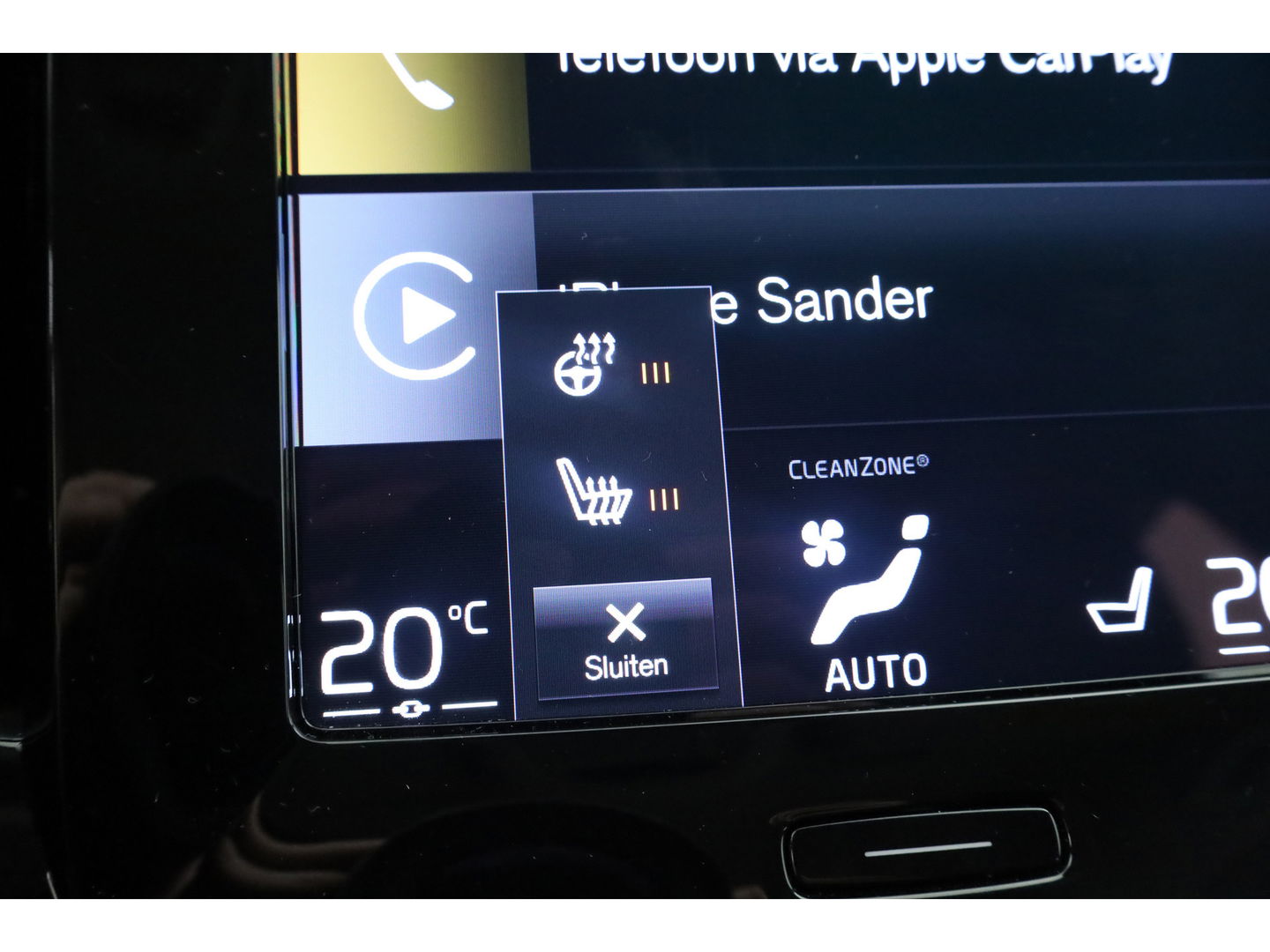 Volvo XC40 1.5 T4 Recharge Plus Dark | Pilot Assist | Elek. Trekhaak | Elek. Stoelen | Harman Kardon |  Camera | Nav+CarPlay |
