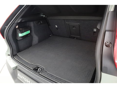 Volvo XC40 1.5 T4 Recharge Plus Dark | Pilot Assist | Elek. Trekhaak | Elek. Stoelen | Harman Kardon |  Camera | Nav+CarPlay |