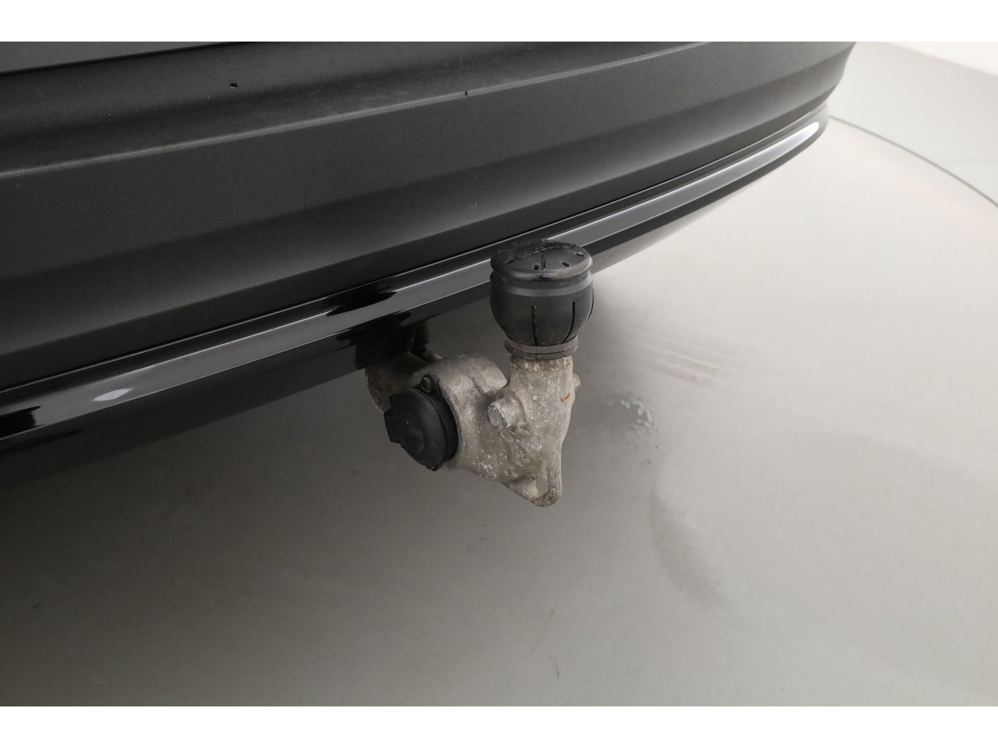 Volvo XC40 1.5 T4 Recharge Plus Dark | Pilot Assist | Elek. Trekhaak | Elek. Stoelen | Harman Kardon |  Camera | Nav+CarPlay |