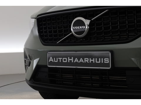 Volvo XC40 1.5 T4 Recharge Plus Dark | Pilot Assist | Elek. Trekhaak | Elek. Stoelen | Harman Kardon |  Camera | Nav+CarPlay |