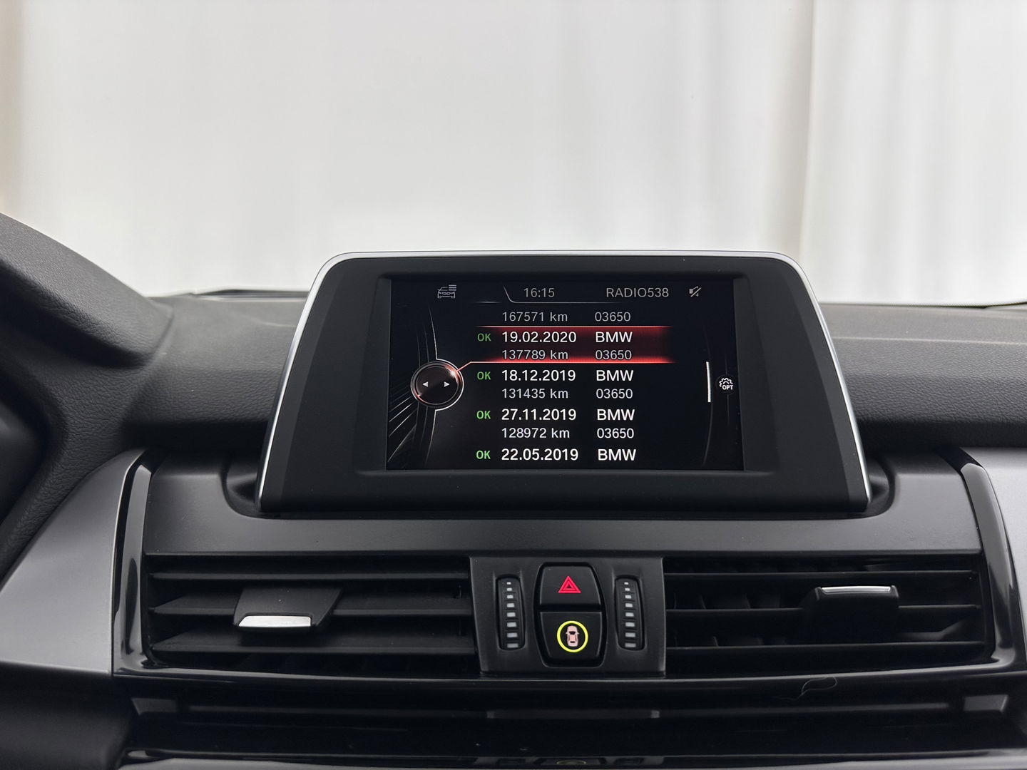 BMW 2 Serie Active Tourer 218d Essential *NAVI-FULLMAP | COMFORTSEATS | PRIVACY-GLASS | ECC | PDC | CRUISE | TOWBAR | 17''ALU *