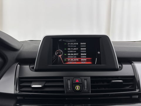 BMW 2 Serie Active Tourer 218d Essential *NAVI-FULLMAP | COMFORTSEATS | PRIVACY-GLASS | ECC | PDC | CRUISE | TOWBAR | 17''ALU *