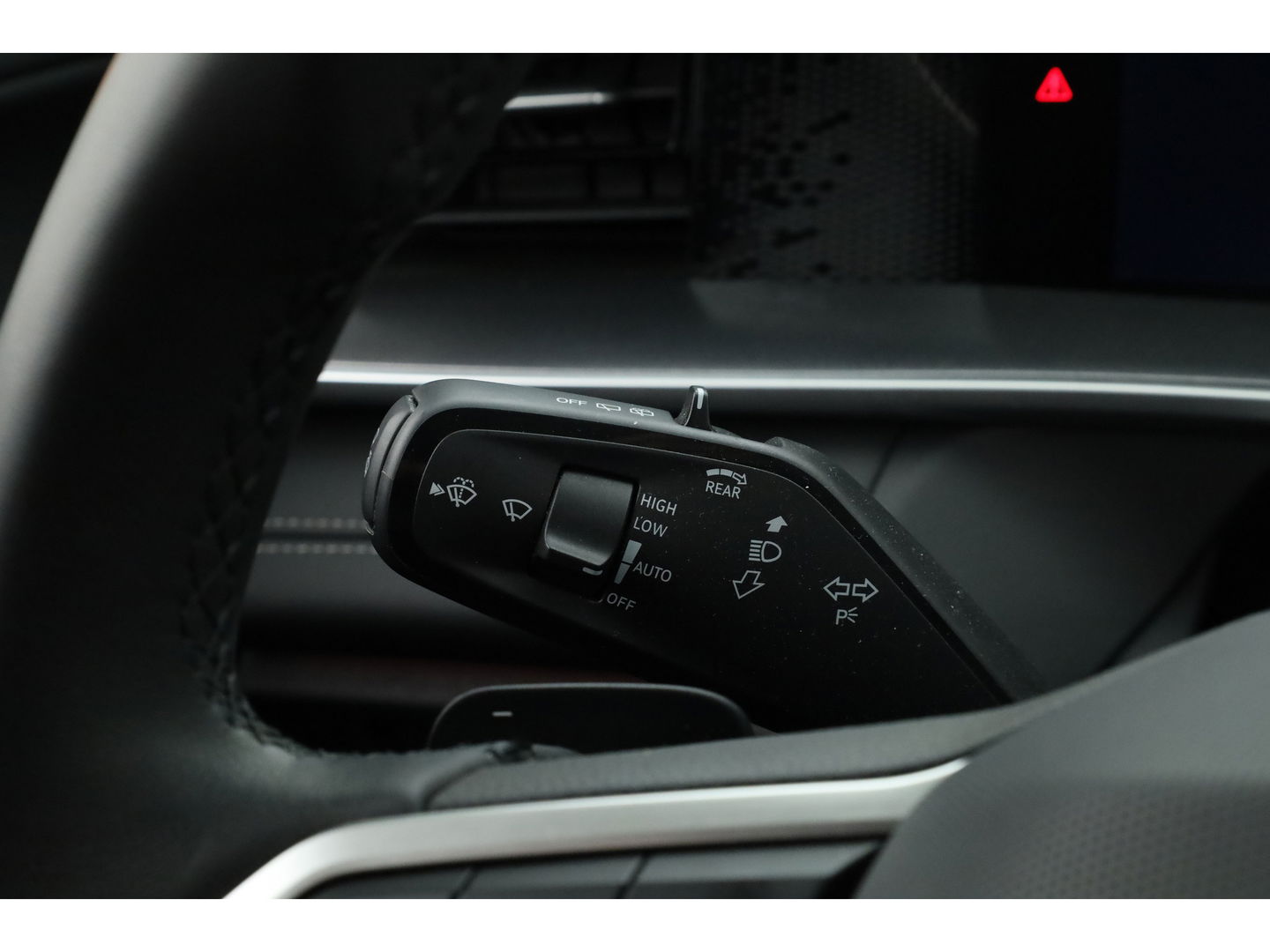 Volkswagen Tayron 1.5 eHybrid Life 204pk | Adapt. Cruise | Stoel- Stuurverw. | Keyless | Camera | 19'' | Apple CarPlay | Navi |