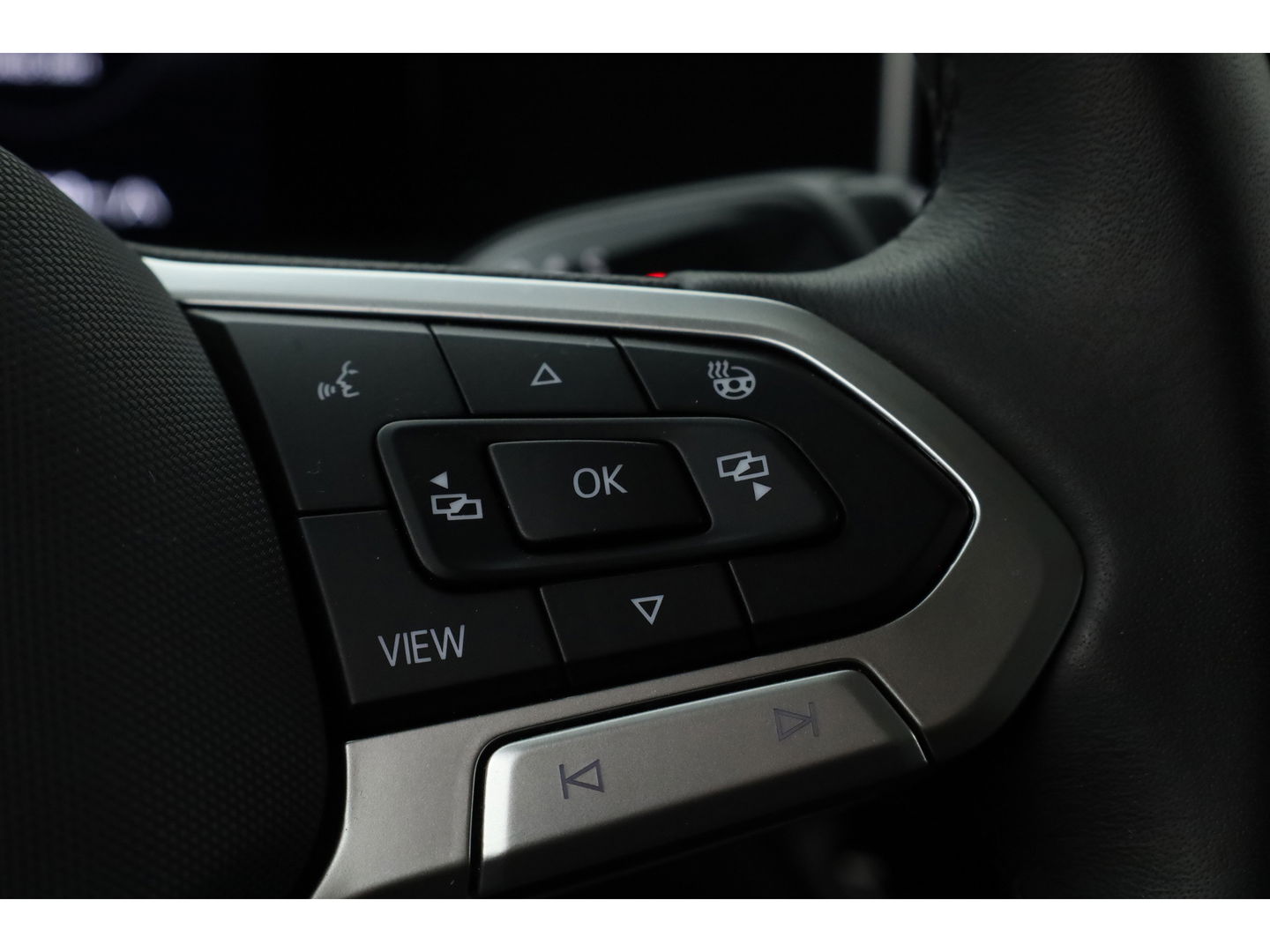 Volkswagen Tayron 1.5 eHybrid Life 204pk | Adapt. Cruise | Stoel- Stuurverw. | Keyless | Camera | 19'' | Apple CarPlay | Navi |