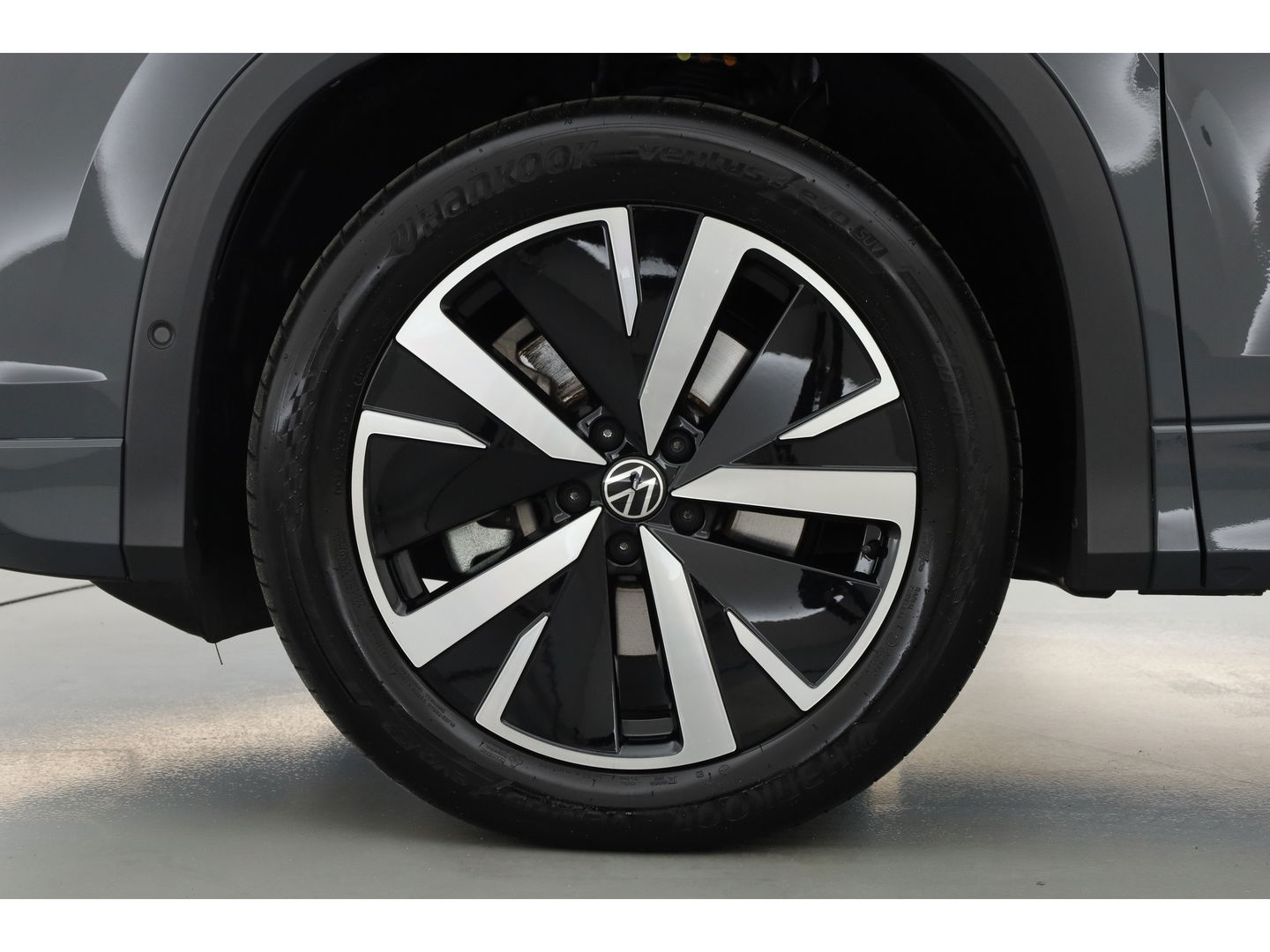 Volkswagen Tayron 1.5 eHybrid Life 204pk | Adapt. Cruise | Stoel- Stuurverw. | Keyless | Camera | 19'' | Apple CarPlay | Navi |