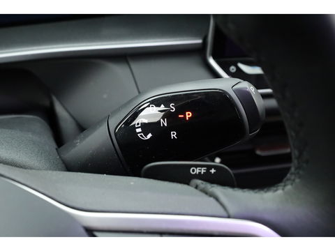 Volkswagen Tayron 1.5 eHybrid Life 204pk | Adapt. Cruise | Stoel- Stuurverw. | Keyless | Camera | 19'' | Apple CarPlay | Navi |