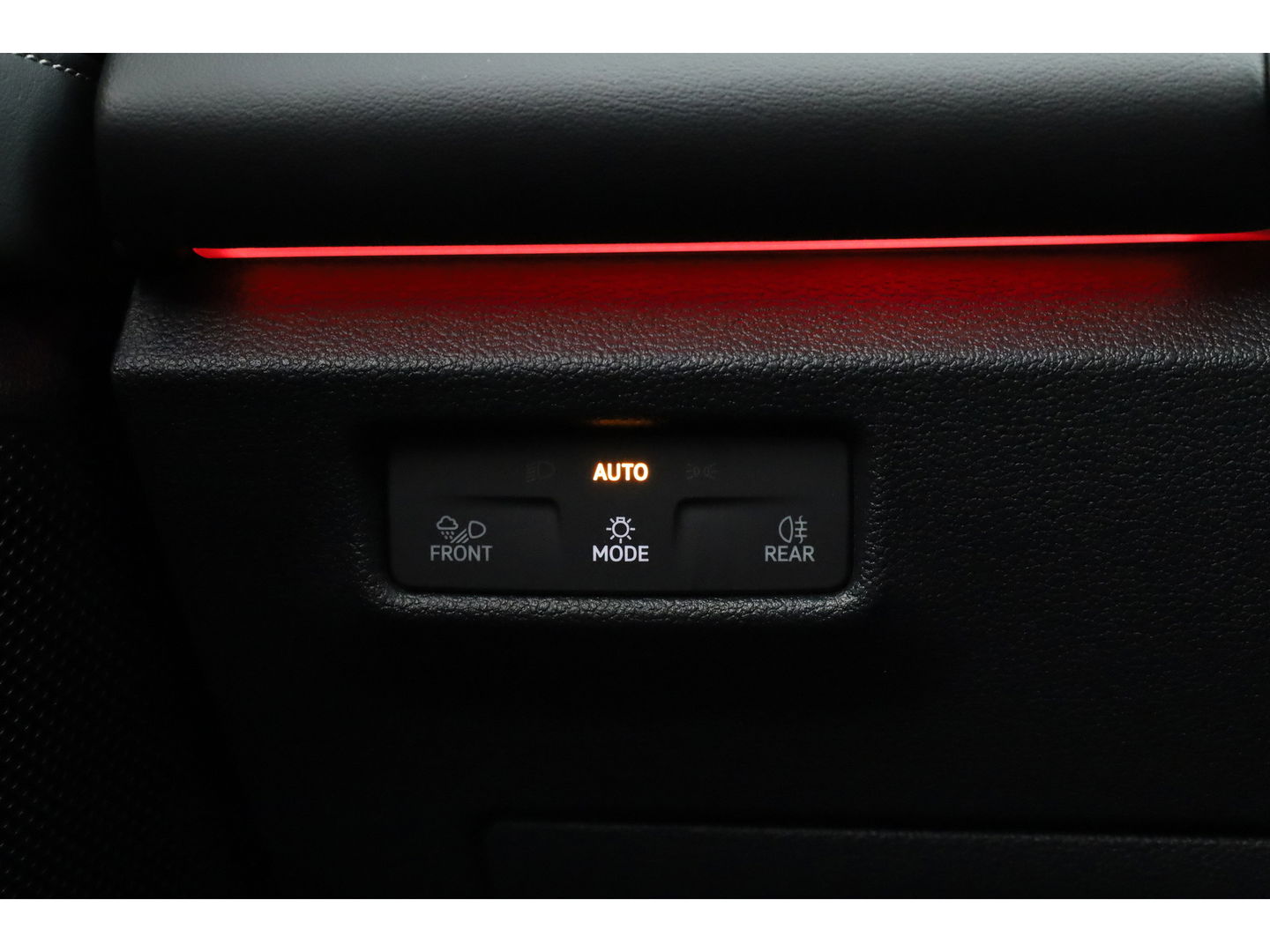 Volkswagen Tayron 1.5 eHybrid Life 204pk | Adapt. Cruise | Stoel- Stuurverw. | Keyless | Camera | 19'' | Apple CarPlay | Navi |