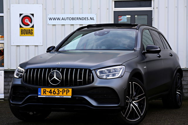 Mercedes-Benz GLC - 43 AMG 390PK 4MATIC 9-G Aut.*Designo Selenitgrau Mango!*Incl. BTW*Nieuw Model*Perfect MB Onderh.*Night Pakket/Pano/Sfeerverl./Matrix LED/Elek. Trekhaak/Burmester/Apple Carplay-Android/HUD/MBUX/DAB/Camera/21 inch LM*
