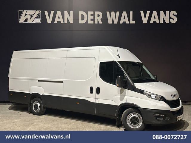 Iveco Daily - 35S16 157pk L3H2 Euro6 Airco | 3500kg trekvermogen | Parkeersensoren Bijrijdersbank