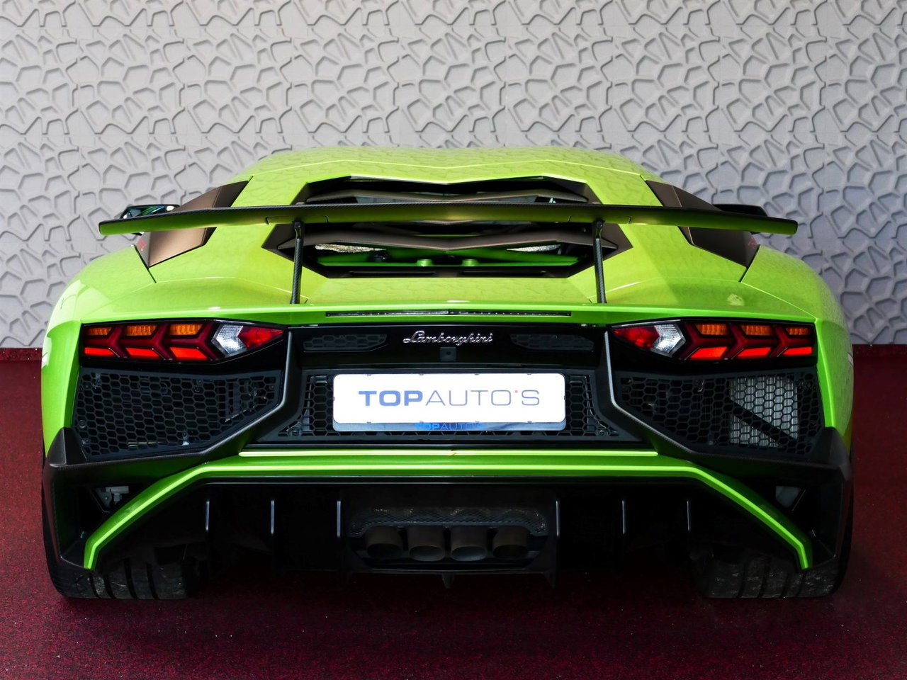 Lamborghini Aventador